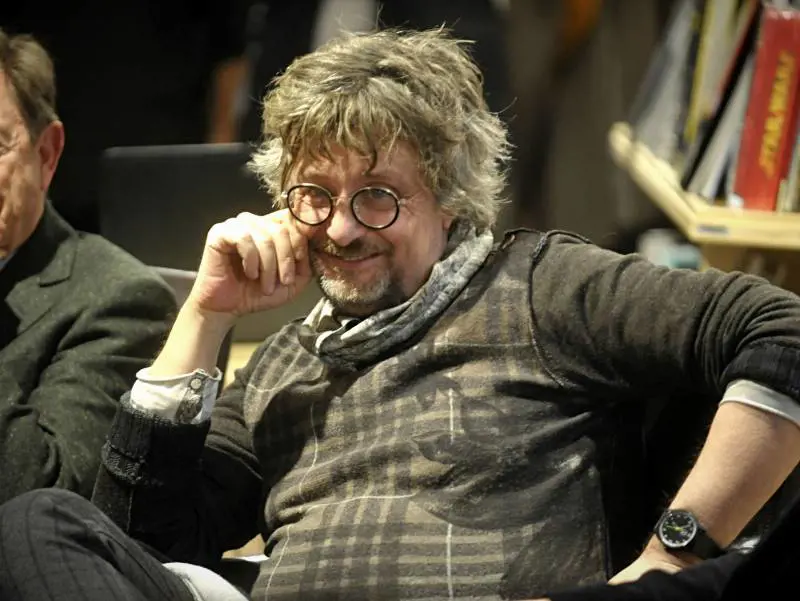 La legge Bacchelli per Aldo Nove poeta, narratore e sceneggiatore