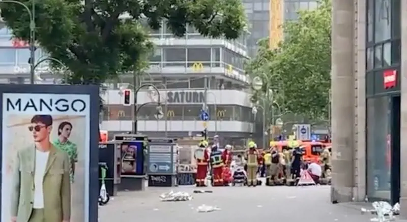 L'ultima gita della maestra uccisa davanti ai suoi ragazzi