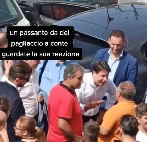 "Pagliaccio". "Uno così non lo trovi". Conte e la sfuriata a chi lo insulta