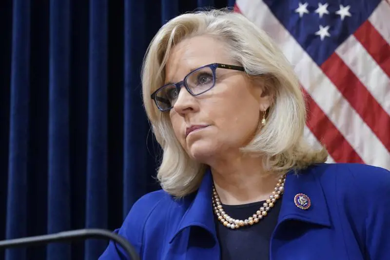 "Succubi del Gesù arancione": cosa c'è dietro la bordata di Liz Cheney contro Trump (e il Gop)