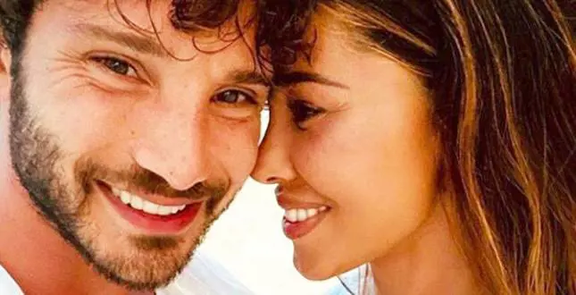 Belen e Stefano, due cuori e una villa da 4000 mila euro a settimana