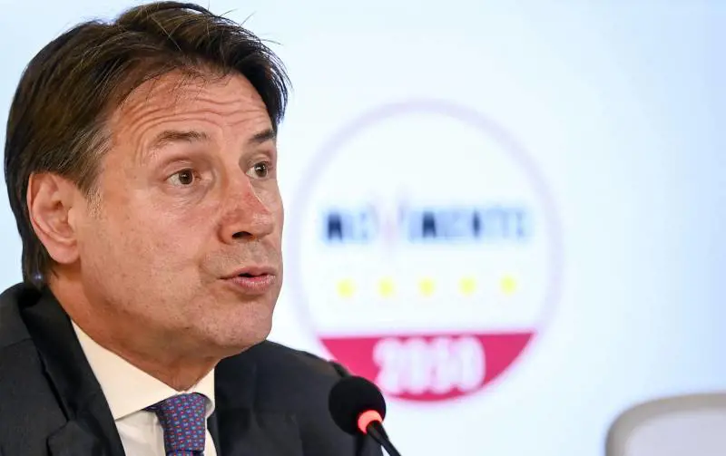 Ora Conte alza i toni: "Nessuno ci dica di stare zitti"