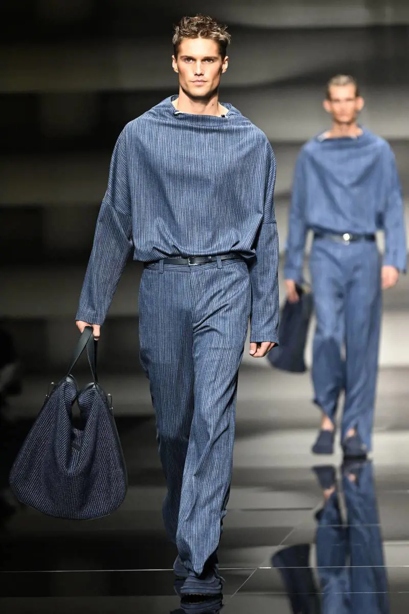 La giacca diventa camicia: morbida, leggera (ma chic)