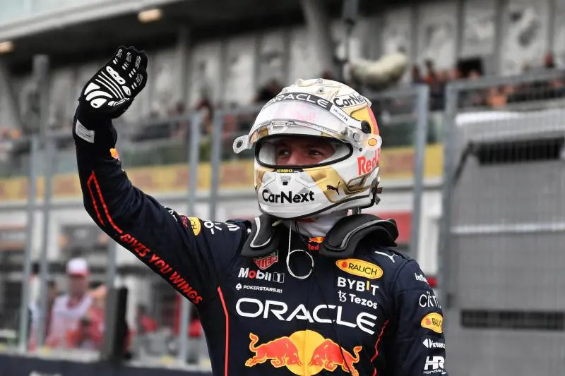 Max fa suo anche il sabato. La Ferrari deve inseguire