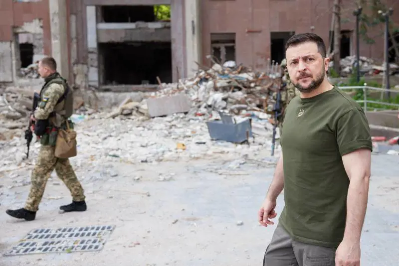Il lato oscuro della Legione di Zelensky, il kit-pasta di Cracco e il gas: quindi, oggi...