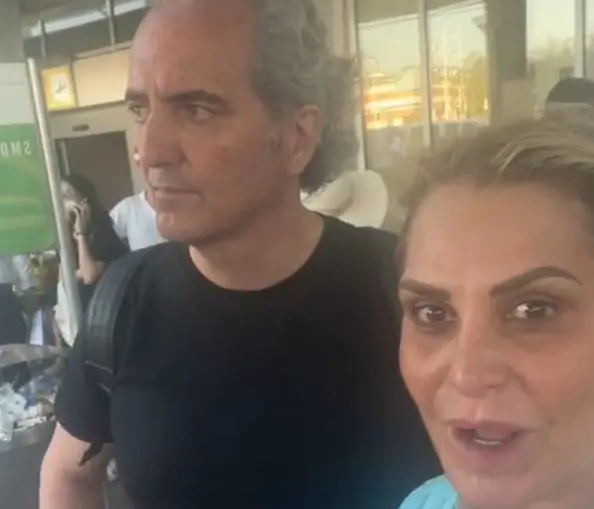 "Bloccati in 300. É una vergogna". L'ira di Simona Ventura per il volo cancellato