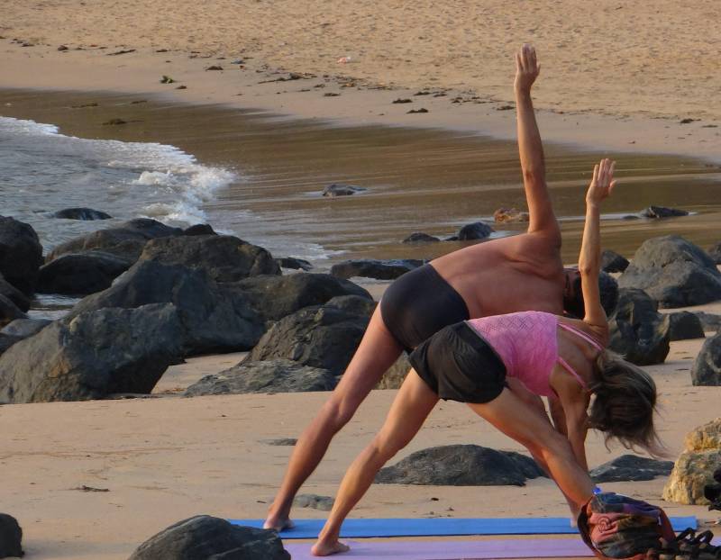 Esercizi in spiaggia Yoga