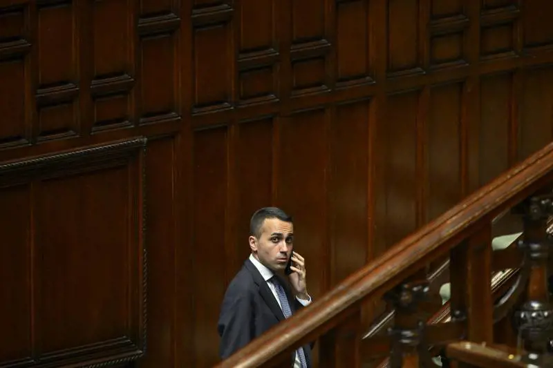 "Chi cambia casacca...". Quando Di Maio attaccava i voltagabbana