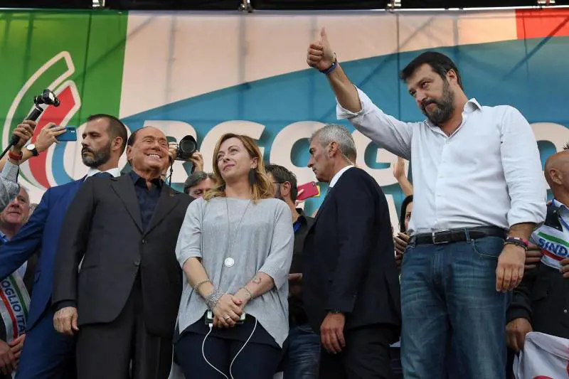 Meno tasse e più sicurezza nei programmi di Lega, Fi e Fdi