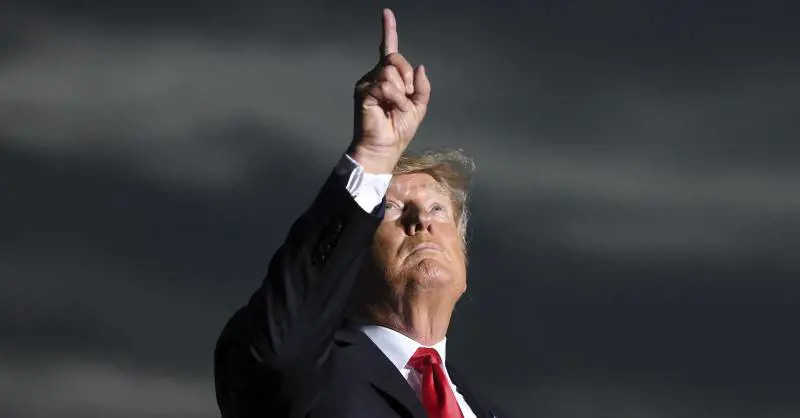 Pioggia di fuoco sul Donbass. Trump: "Con me in carica nessuna invasione russa"