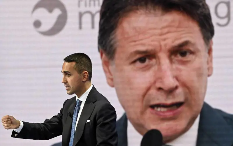 L'ultima tentazione di Conte: sfidare Di Maio a casa sua