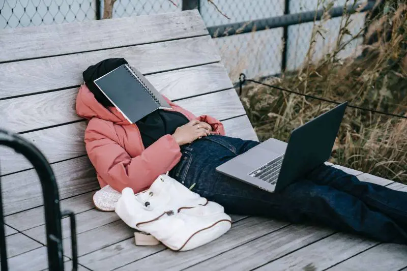 Alla ricerca del sonno perduto. Perchè contare le pecore non basta più