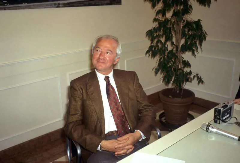 Del Vecchio, impero diviso per otto