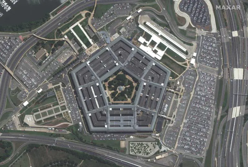 Stretta Usa sull'intelligence «Mai più un'altra talpa» I file: forze russe falcidiate