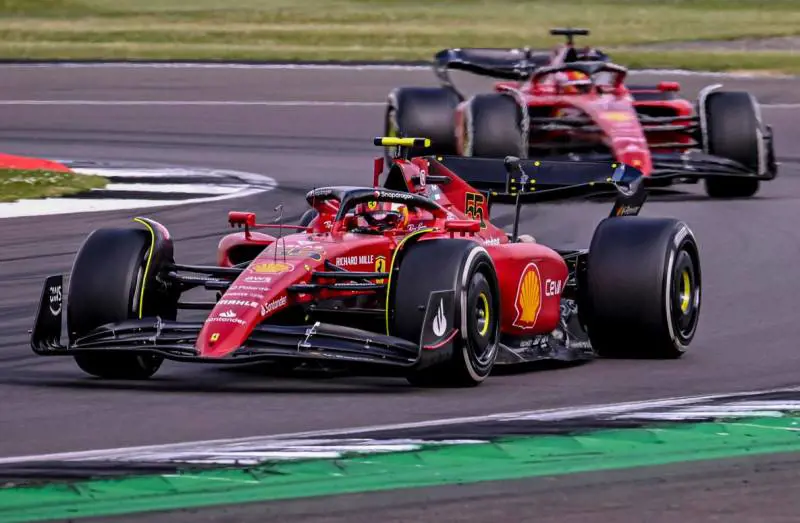 Silverstone, prima vittoria in F1 per Sainz. Fuori dal podio Leclerc