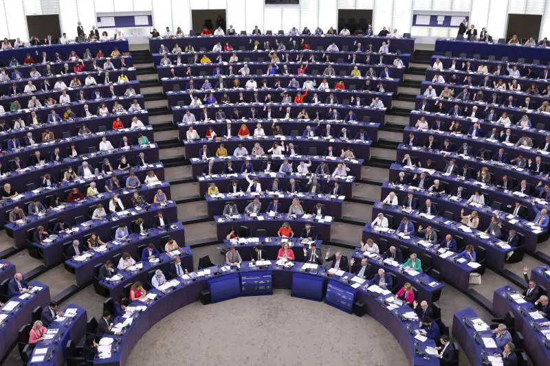 L’alleanza Ppe-Conservatori blocca le ecofollie in Europa