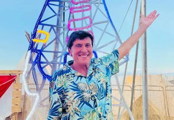 Gianni Morandi confessa: "Vorrei morire sul palco. Un colpo secco, magari"