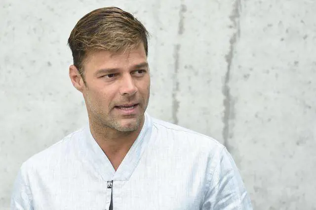 Ricky Martin rischia il carcere: "Relazione con il figlio di sua sorella"