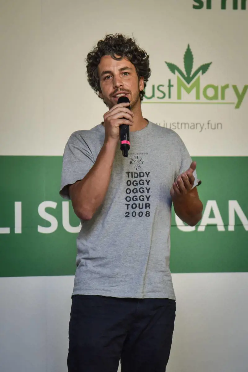 "Avvisiamo le forze dell'ordine". Cosa rischia adesso Santori