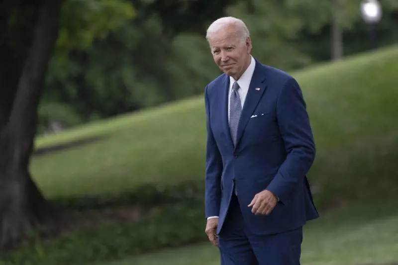 "Continuate a protestare". Biden insiste sull'aborto