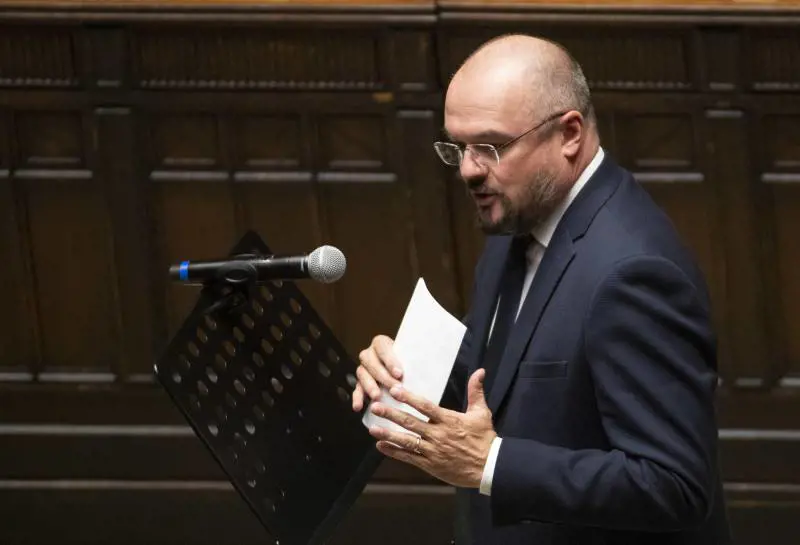 "Partito massimalista". Pure Borghi lascia il Pd e attacca la Schlein