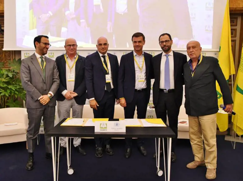 Accordo di filiera tra Coldiretti e Philip Morris: 100 milioni per il tabacco Made in Italy