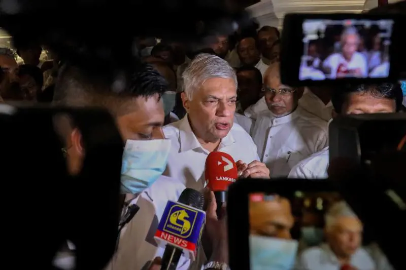 Svolta Sri Lanka. Il neo presidente dopo il caos: "Divisioni finite"