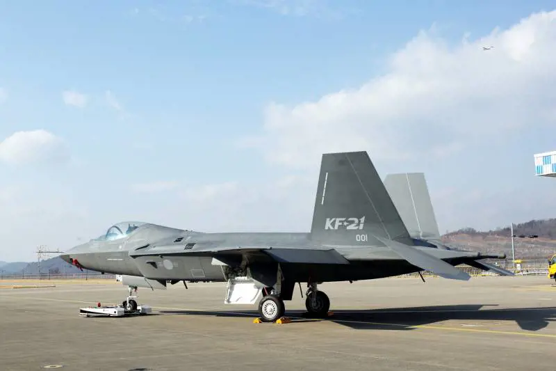 Dai sottomarini ai KF-21: allarme in Usa per la strana fuga di segreti militari
