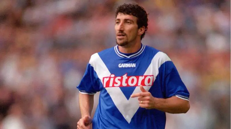 Dario Hubner con la maglia del Brescia 