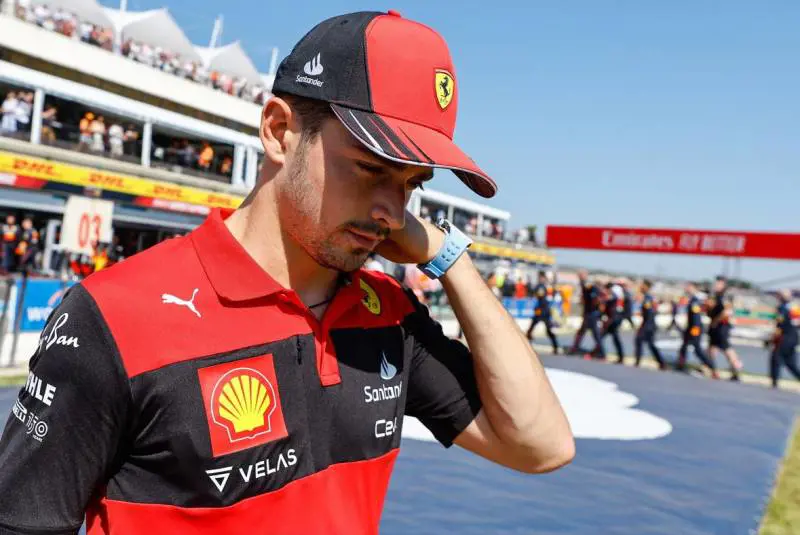 Ennesimo flop della strategia Ferrari. Binotto si difende ma Leclerc...