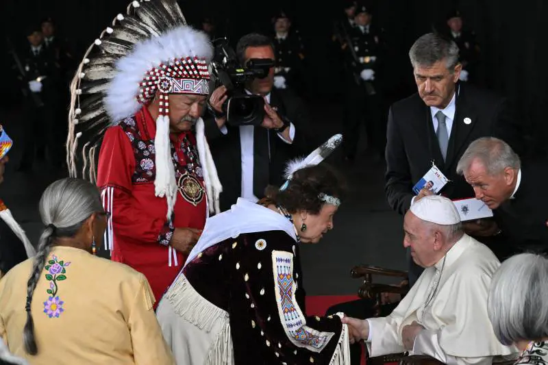 "Imploro da Dio perdono". Il mea culpa di Papa Francesco