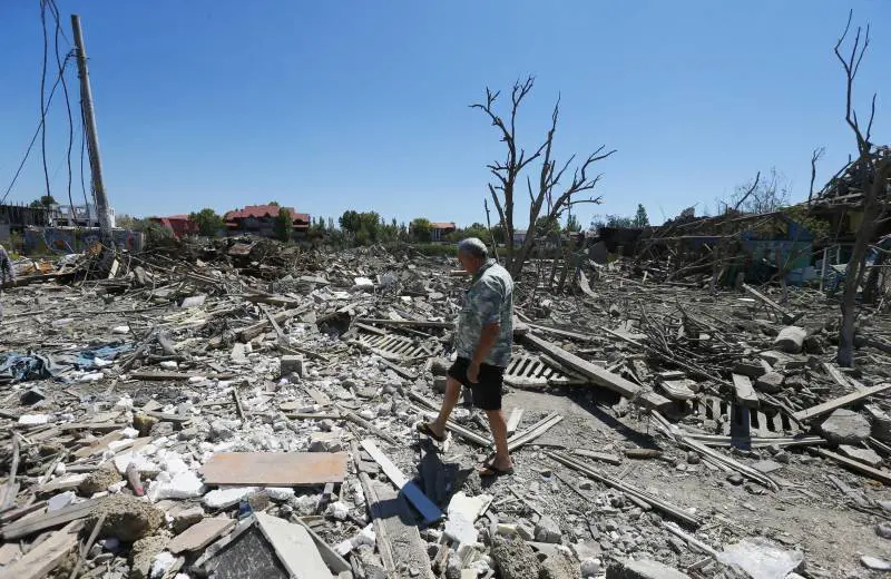 Odessa sotto attacco. Colpito ancora il porto. Si teme per il grano. Erdogan va da Putin