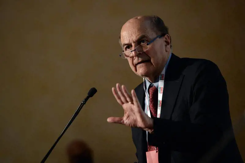 Cattaneo stronca Bersani: ecco cosa ha detto