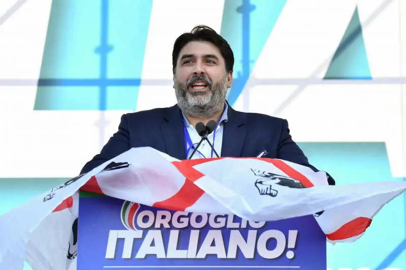 I magistrati ci riprovano con la casa di Solinas. Il governatore indagato