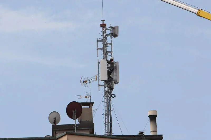 Agcom, come funziona con i rincari sulla telefonia mobile
