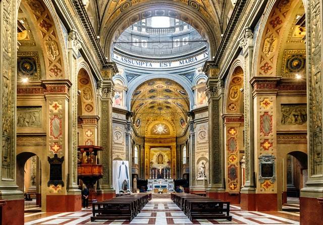 Carpi interno Basilica