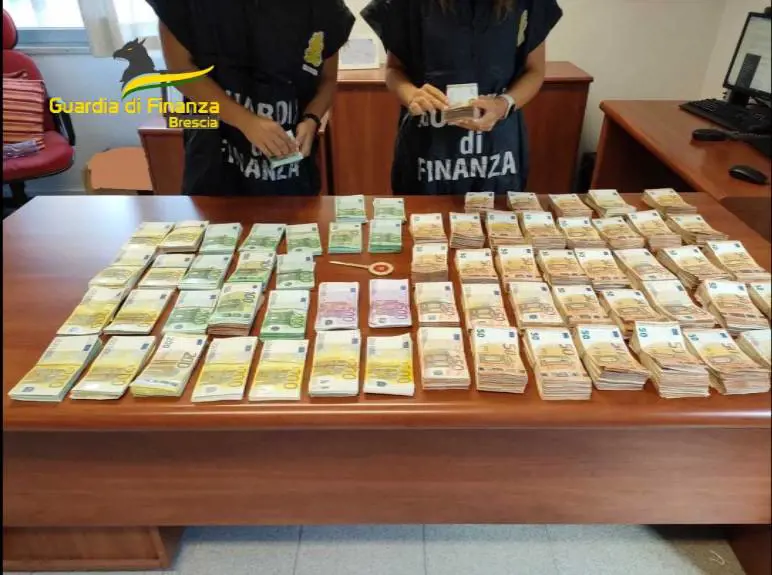 Lavorava in Italia senza versare tasse: sequestrati 141 milioni all'architetto di Putin