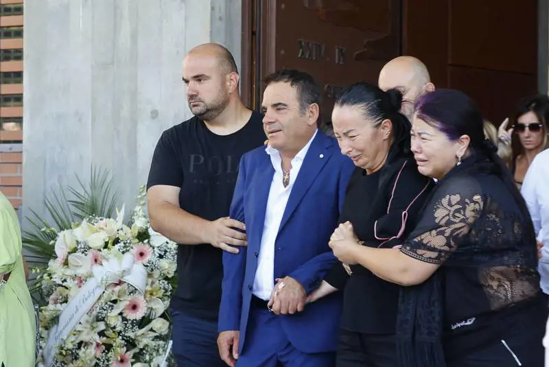 Addio a Giulia e Alessia: "Basta vociare, tutti maestri"