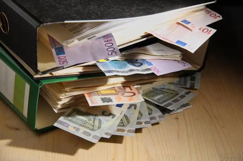 Tasse e statalismo: serve discontinuità