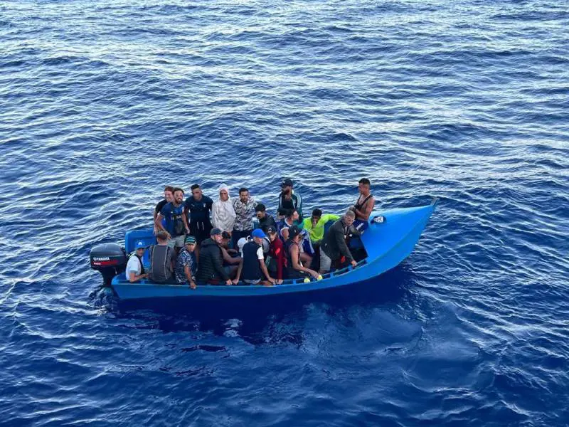 Italia "sommersa" dagli sbarchi. Mentre la sinistra diffonde fake news