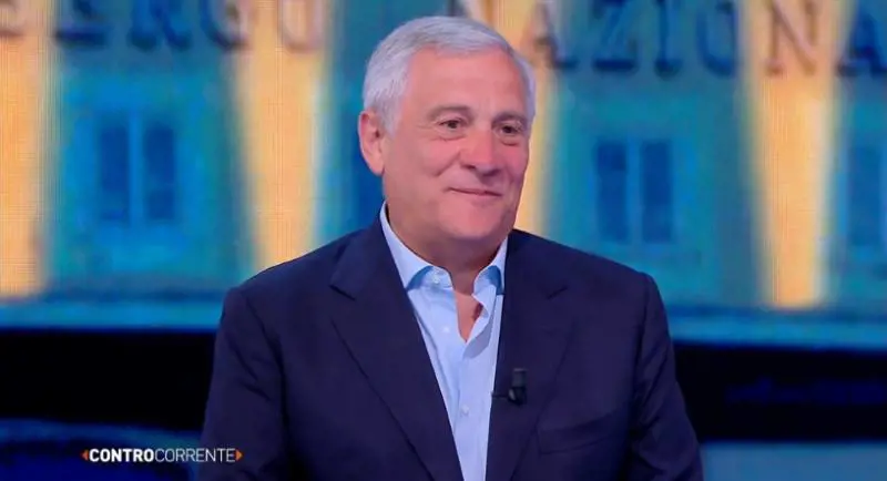 "Calenda-Renzi? Ininfluenti". Tajani demolisce il terzo polo