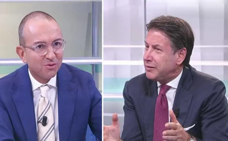 "Non avete ferie?", "Ce le avete impedite voi": la figuraccia di Conte in tv