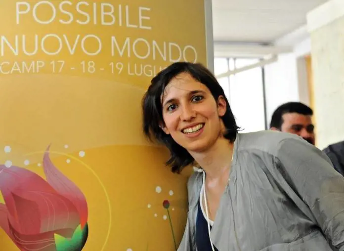 Elly Schlein sfida la Meloni: "Di un leader donna non femminista non ce ne facciamo nulla"