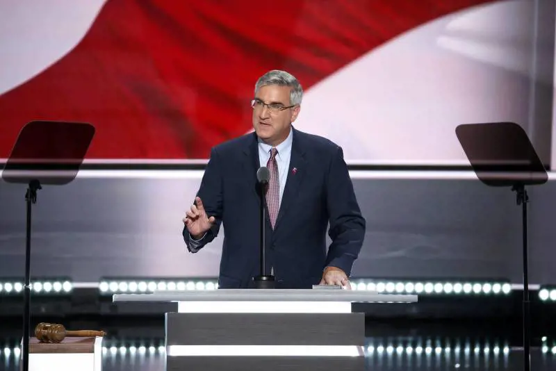 Il governatore dell'Indiana visita Taiwan. Ira di Pechino