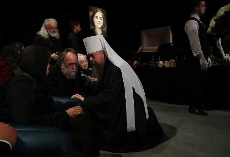 Dugina celebrata come martire russa. Lavrov: "Nessuna pietà per gli assassini"