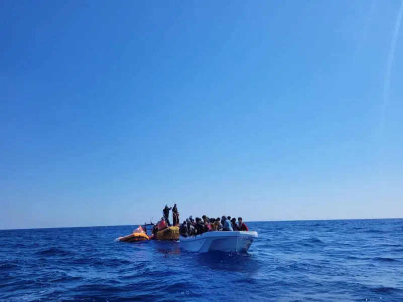 "Proibire l'ingresso alle ong". Il piano di Salvini per fermare "l'assalto" alle coste