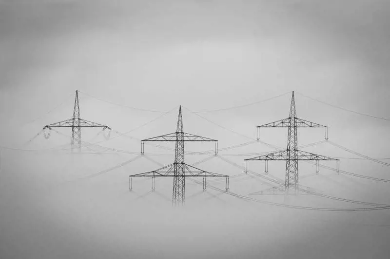 La Francia verso il "taglio" dell'elettricità all'Italia: cosa può succedere ora 
