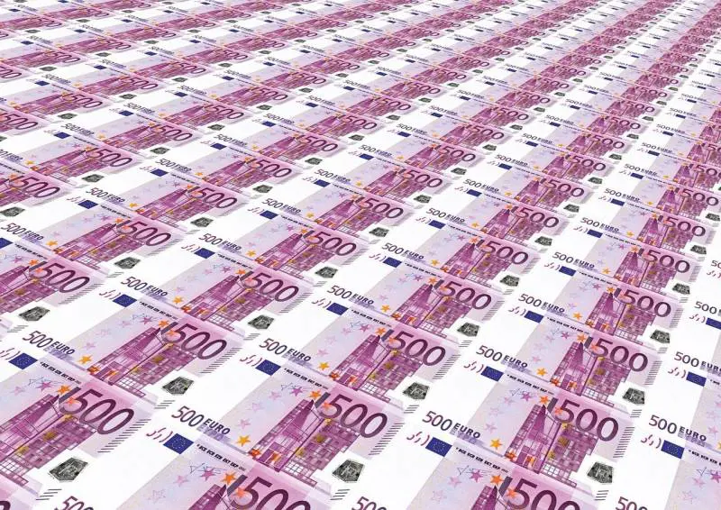 Per combattere il caro energia il governo cerca 15 miliardi (che non ci sono)