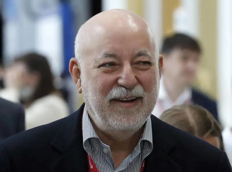 Fbi nelle proprietà dell'oligarca russo Vekselberg a New York: ipotesi di frode fiscale