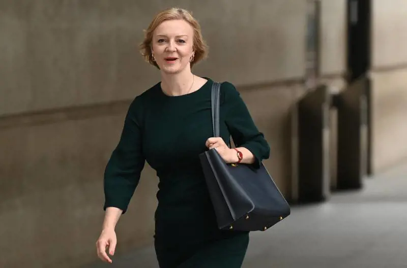 È il giorno della Truss: i tories incoronano la Thatcher di scorta